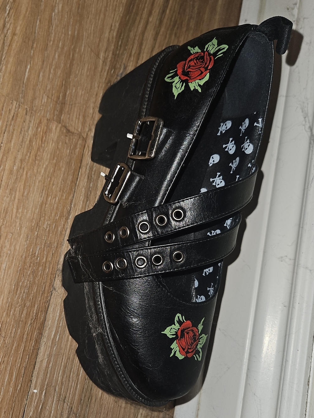 Black Platform Mary Jane Shoes with Red Rose Detail - Picture 4 of 4